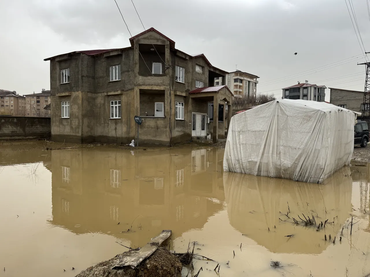 İki tehlike birden! Naci Görür tek bir ili işaret etti, heyelan sonrası deprem riski