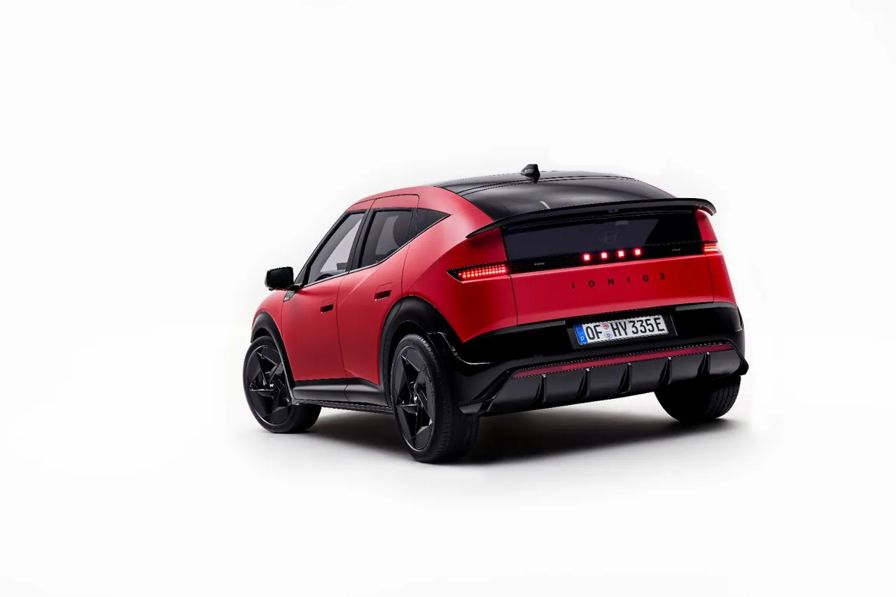 İzmit’te üretilecek Hyundai Ioniq 3 resmi olarak tanıtıldı