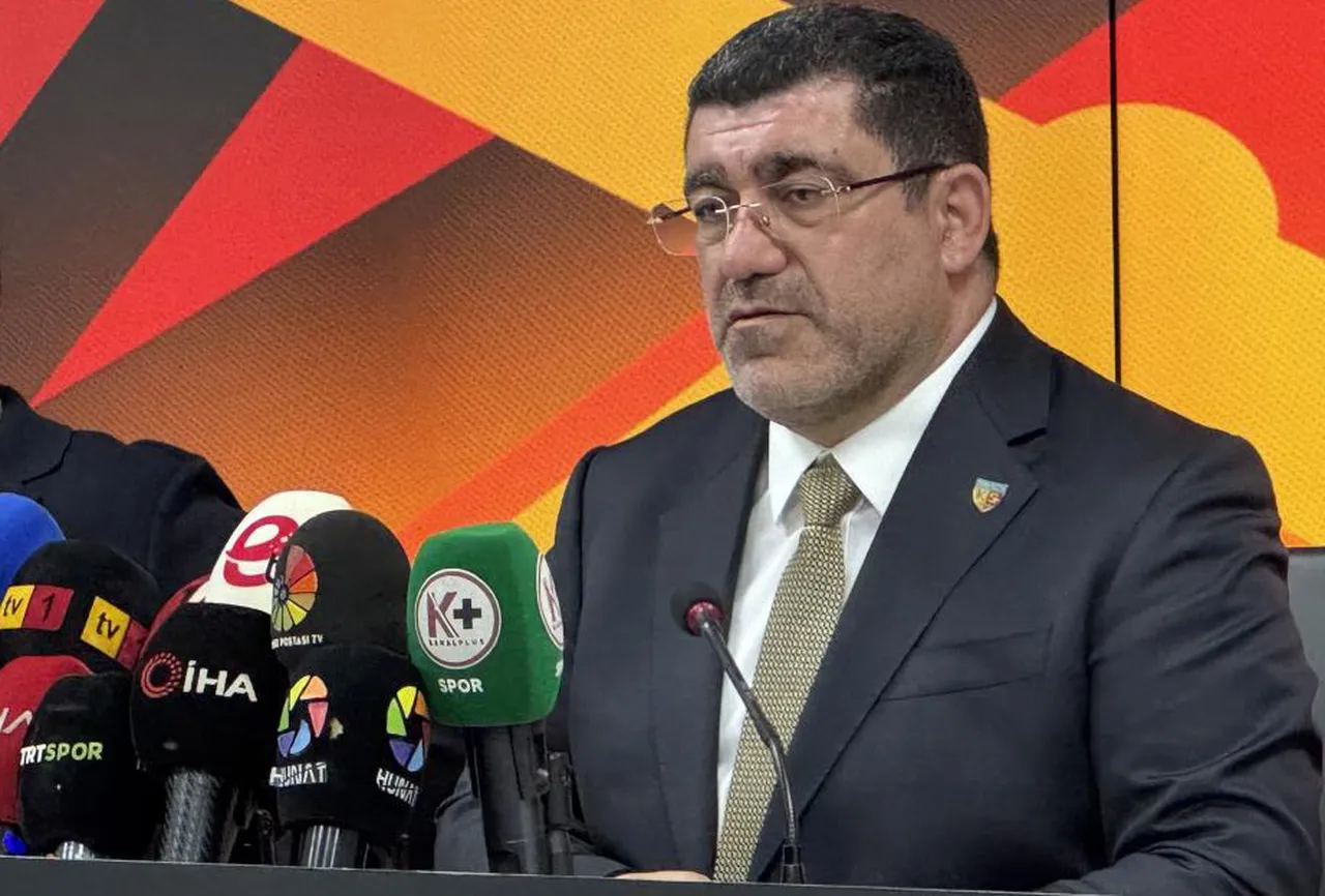 Başkan Açıkalın: Kayserispor'un 100 bin euro borcu var