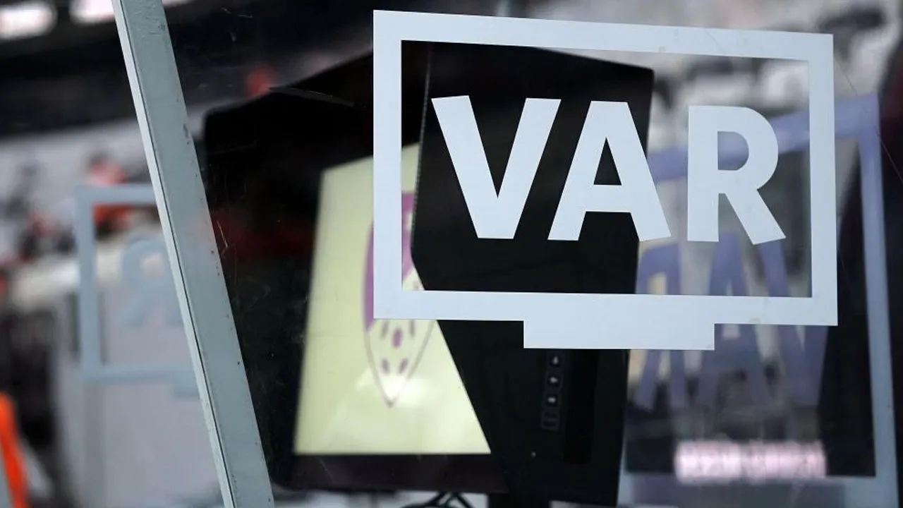 Konyaspor-Fenerbahçe maçının VAR hakemi açıklandı