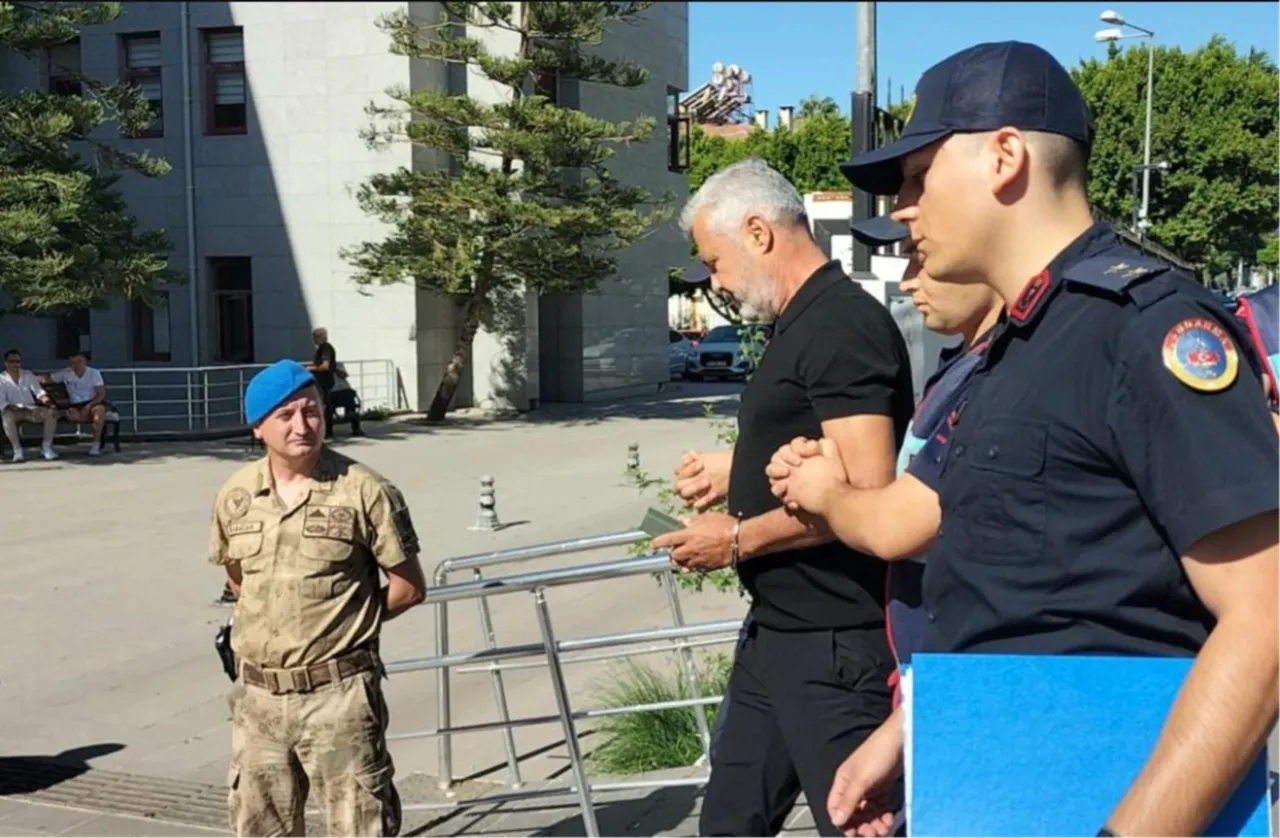 Manavgat Belediyesine yönelik soruşturmada 21 gözaltı daha!