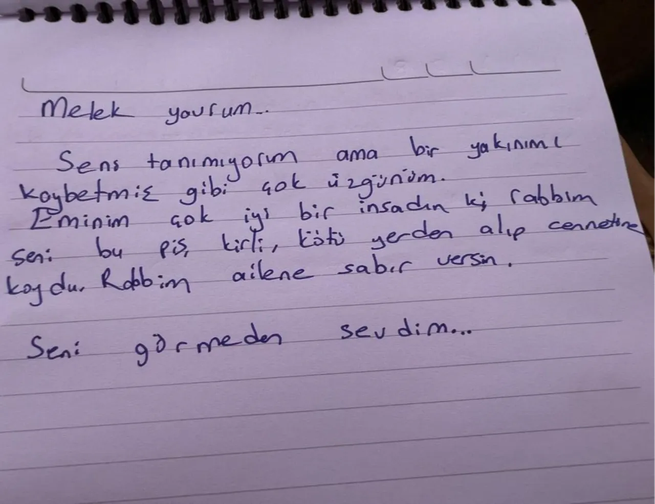 Saldırıda ölen öğrenciler için kabirde hüzünlü mesajlar: Melek olan arkadaşlarına sarıl!