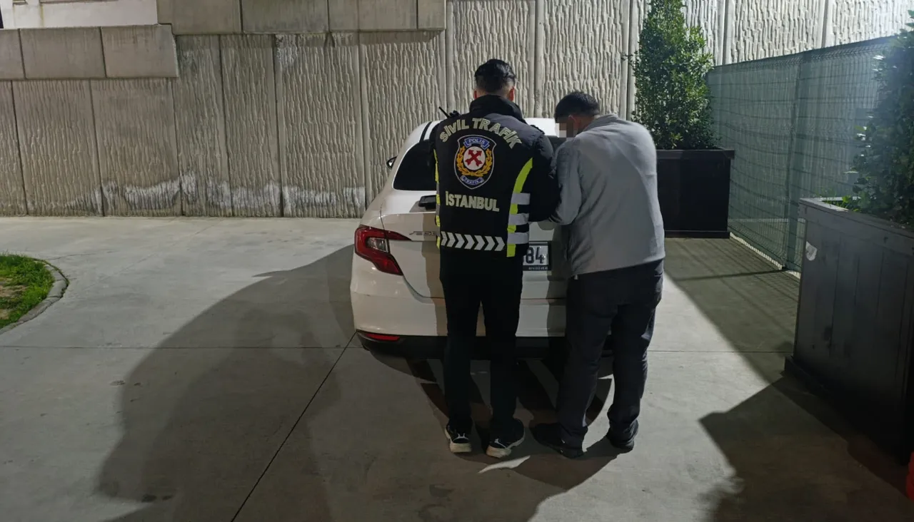 Trafikte tartışıp birbirini kovalayan magandalara 360 bin lira ceza kesildi