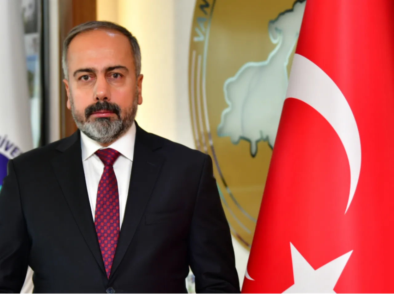 Van Yüzüncü Yıl Üniversitesi Rektörü Prof. Dr. Hamdullah Şevli kimdir?