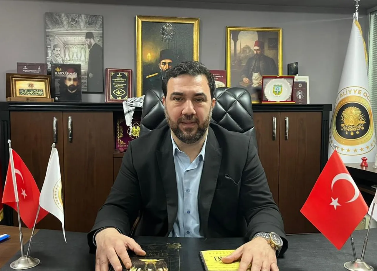 Abdülhamid Han’ın torunundan Hüseyin Çelik'e sert tepki: Eserlerine bakmadan konuşmayın