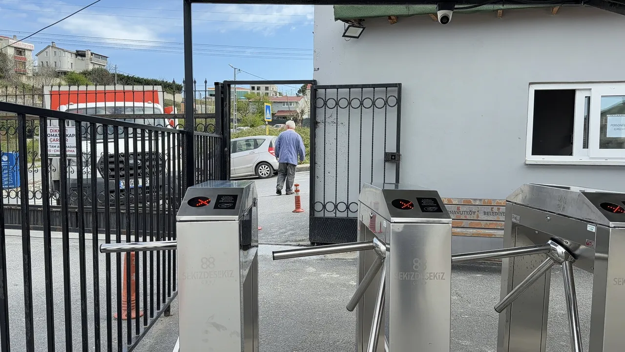 Bu okulda güvenlik üst düzey! Öğrenci turnikeden geçiyor, veliye anlık fotoğraf gidiyor