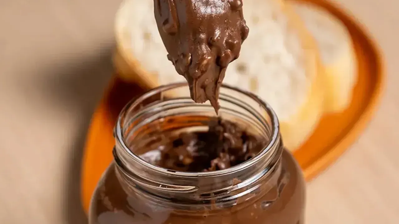 ÇİKOLATA DEVİ İFLASIN EŞİĞİNDE!