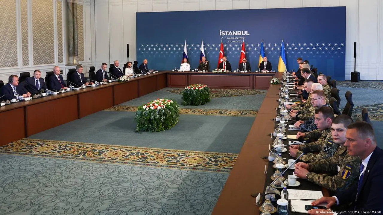 Kiev'de gazetecilere konuşan Ukrayna Dışişleri Bakanı Andrii Sybiha, Ankara'nın teklifi nasıl cevapladığına dair herhangi bir detay vermedi.