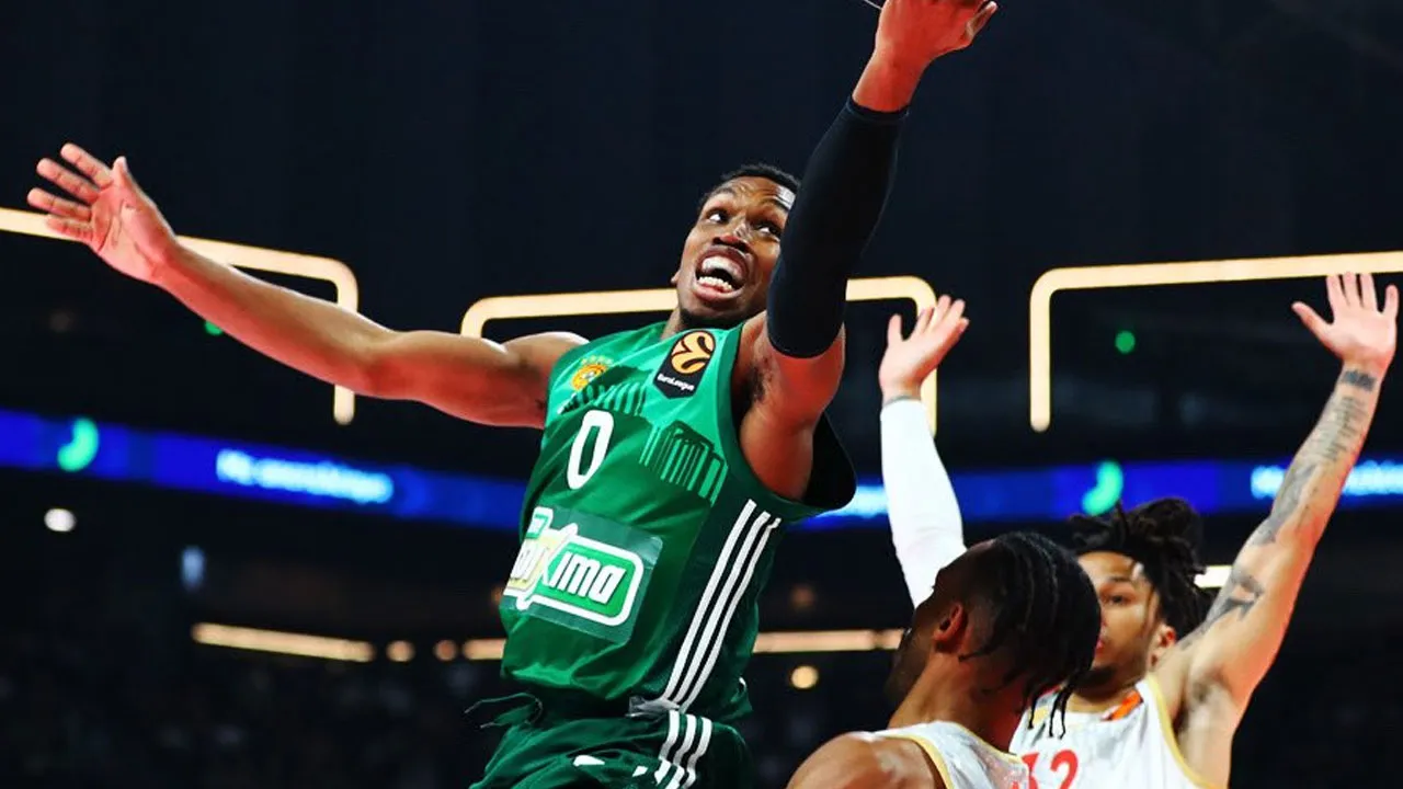 Ergin Ataman'ın Panathinaikos'u play-off biletini aldı