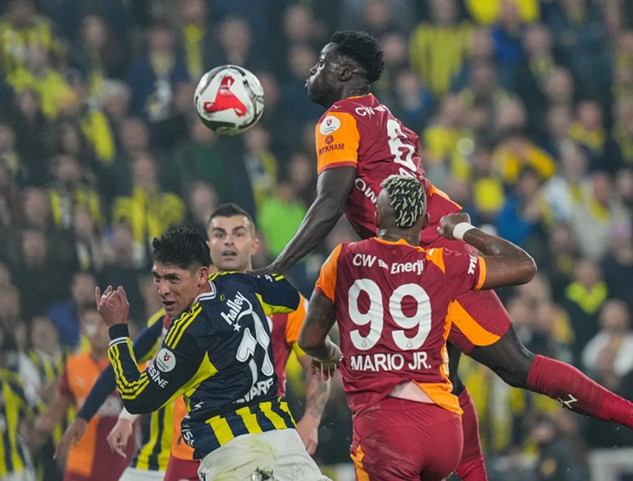 Galatasaray-Fenerbahçe maçı biletleri ne zaman satışa çıkacak? GS-FB derbisi bilet fiyatları