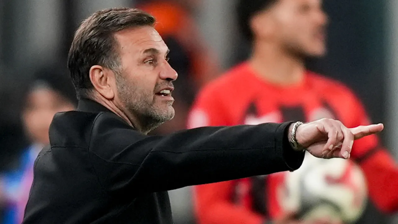 Galatasaray'da Okan Buruk'tan Osimhen ve derbi açıklaması