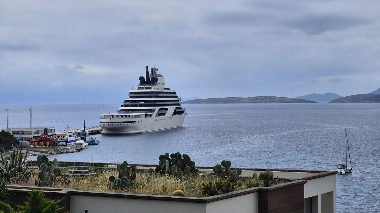 400 milyon euroluk gemi Bodrumda