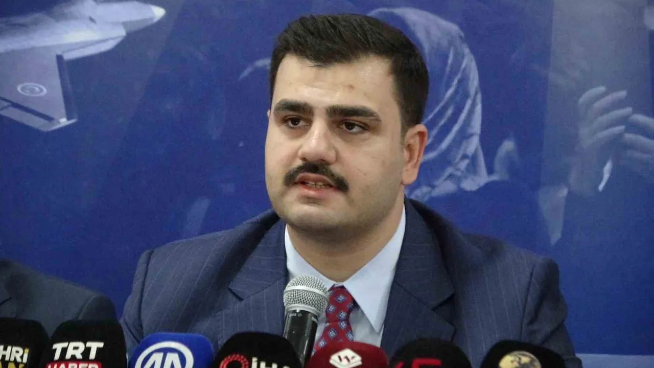 AK Parti Genel Sekreteri İnan'dan, 23 Nisan töreninde çocuklara sırtını dönen CHP'ye tepki