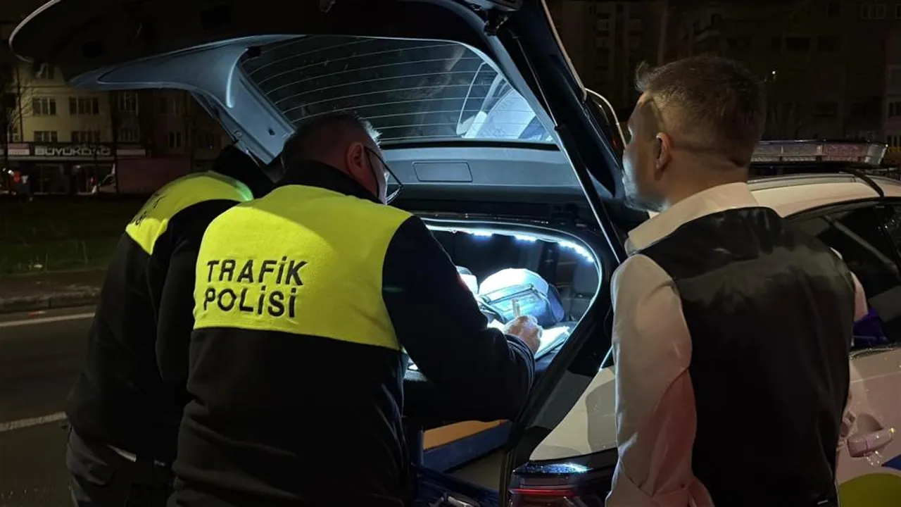 Alkollü sürücü ekiplere önce teşekkür etti, sonra zorluk çıkardı!