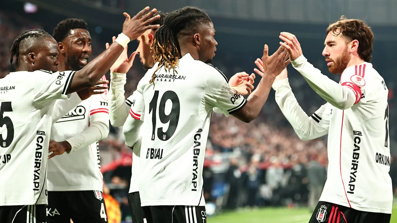 Beşiktaş, güle oynaya turladı! Yarı finalde rakip Konyaspor