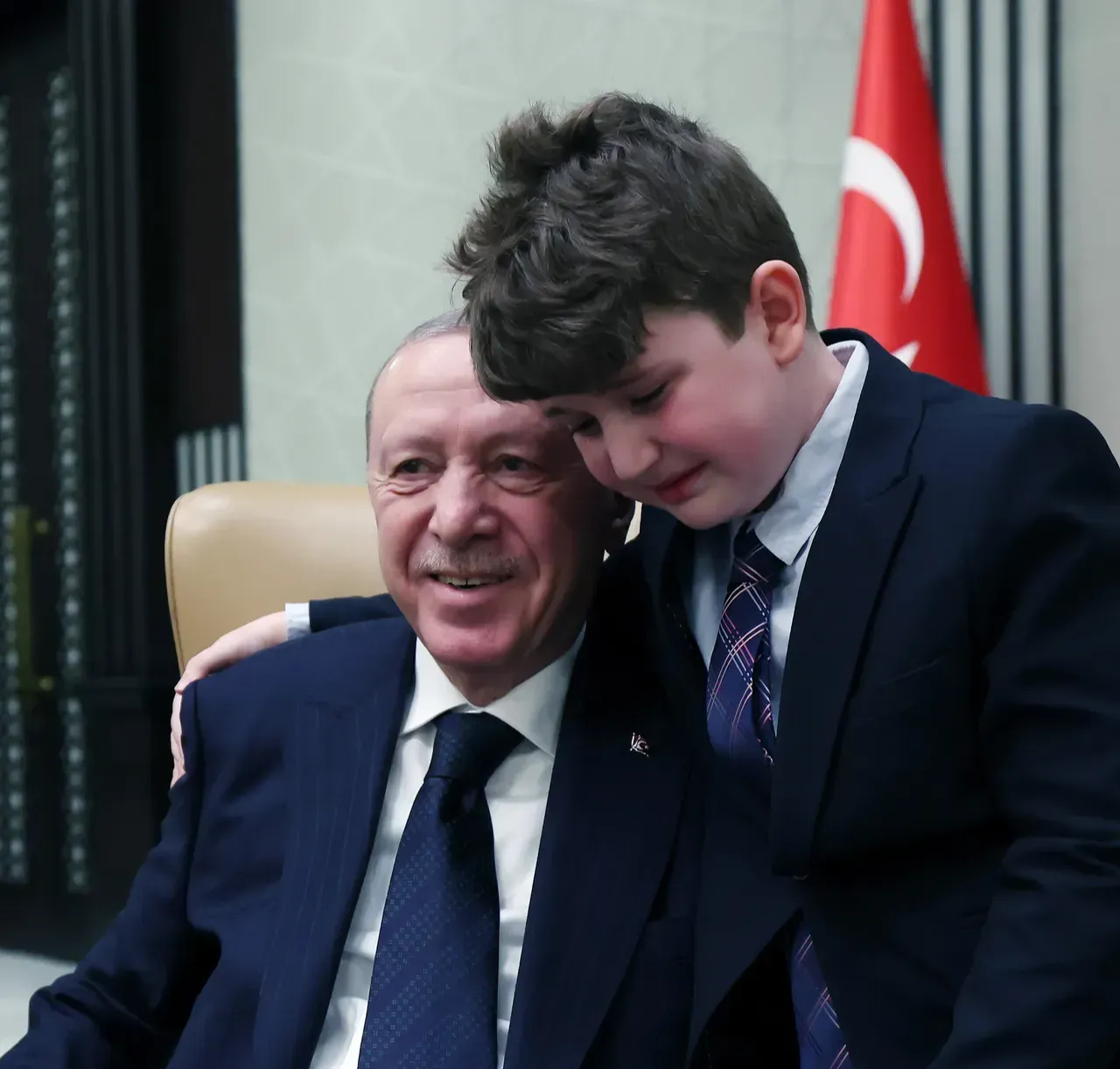 Külliye’de 23 Nisan havası! Cumhurbaşkanı Erdoğan, çocuklarla buluştu: Her biriniz yıldız gibi parlayacak