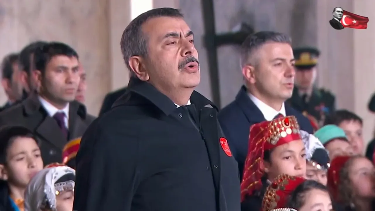 Milli Eğitim Bakanı Yusuf Tekin, 23 Nisan'da Anıtkabir'i ziyaret etti