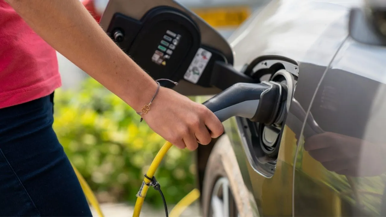 Türkiye’de elektrikli otomobil fiyatları: En lüksünden en ucuzuna tüm modeller