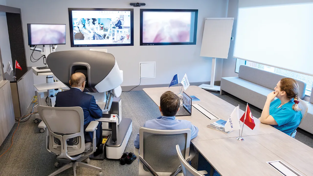 Türkiye'de ilk defa yapıldı! 5G destekli uzaktan robotik ameliyat