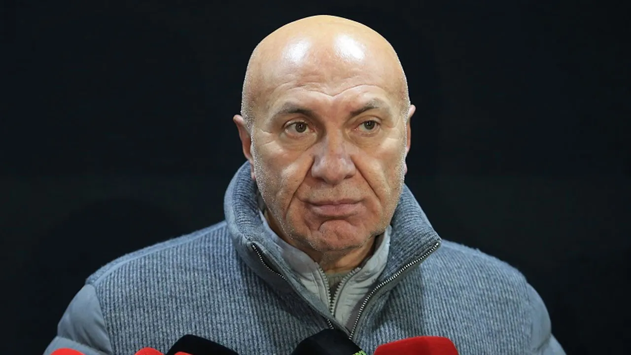 Yüksel Yıldırım, 'düdüğünü asmalı' diyerek ateş püskürdü: 'Telefonları dinlensin!'