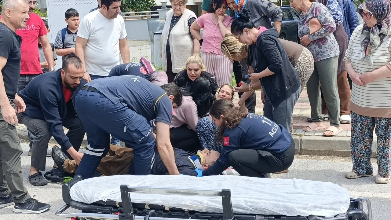 Yürek sızlatan olay! Görme engelli adama servis çarptı, eşini gören yaşlı kadın bayıldı