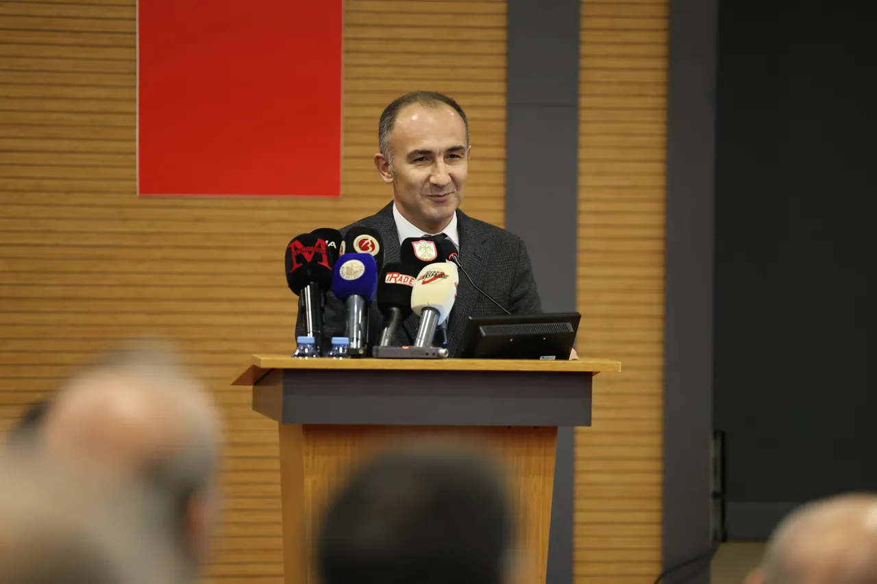 3 bölgeyi birbirine bağlayacak! 13 yıl önce başlanan tünel için son tarih verildi