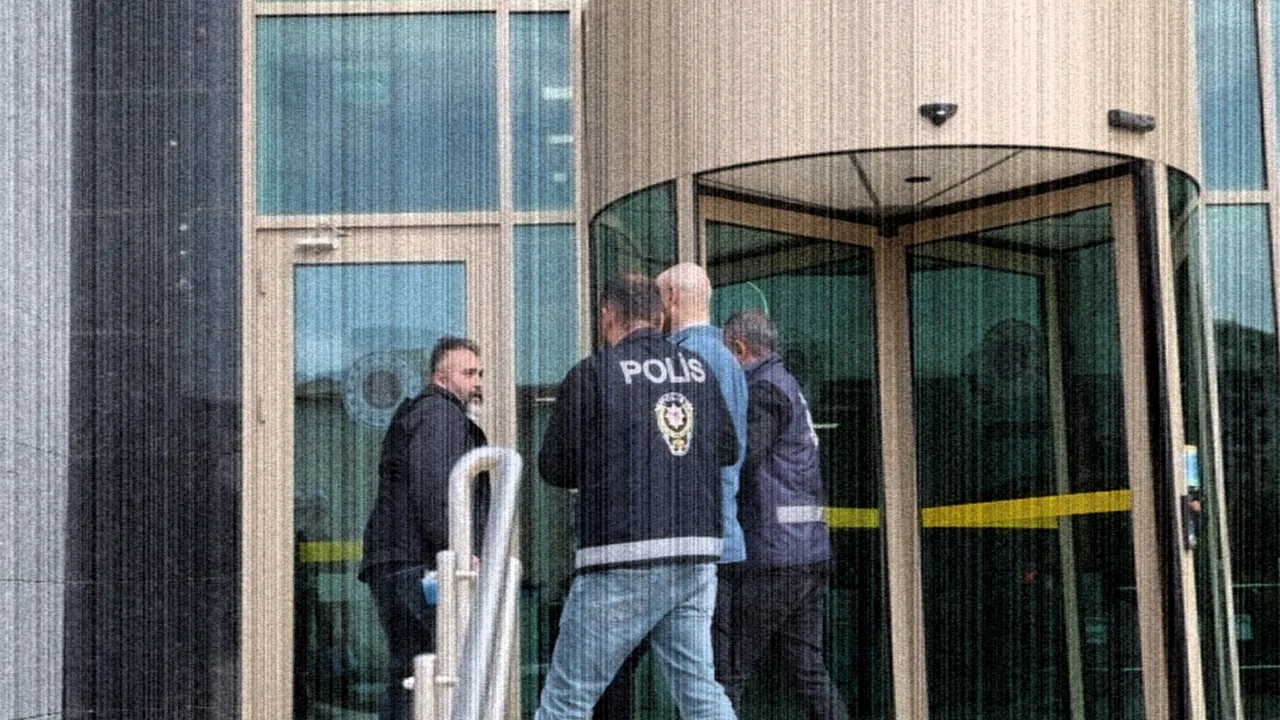 İyi Partili İlçe Başkanı'ndan skandal tehdit: 26 yıl hapisli firari kardeşi için basına gözdağı verdi!