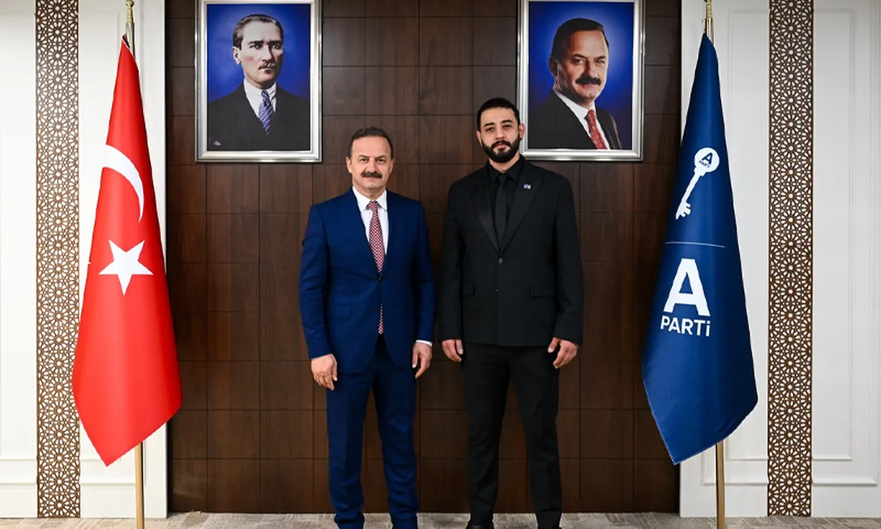 Mehmet Şef’in oğlu Emre Yalçınkaya siyasete adım attı! İşte katıldığı parti