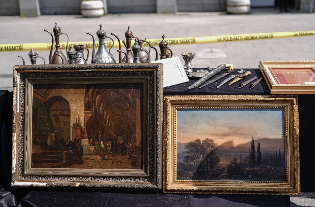 Osmanlı ve Bizans dönemine ait 374 eser ele geçirildi