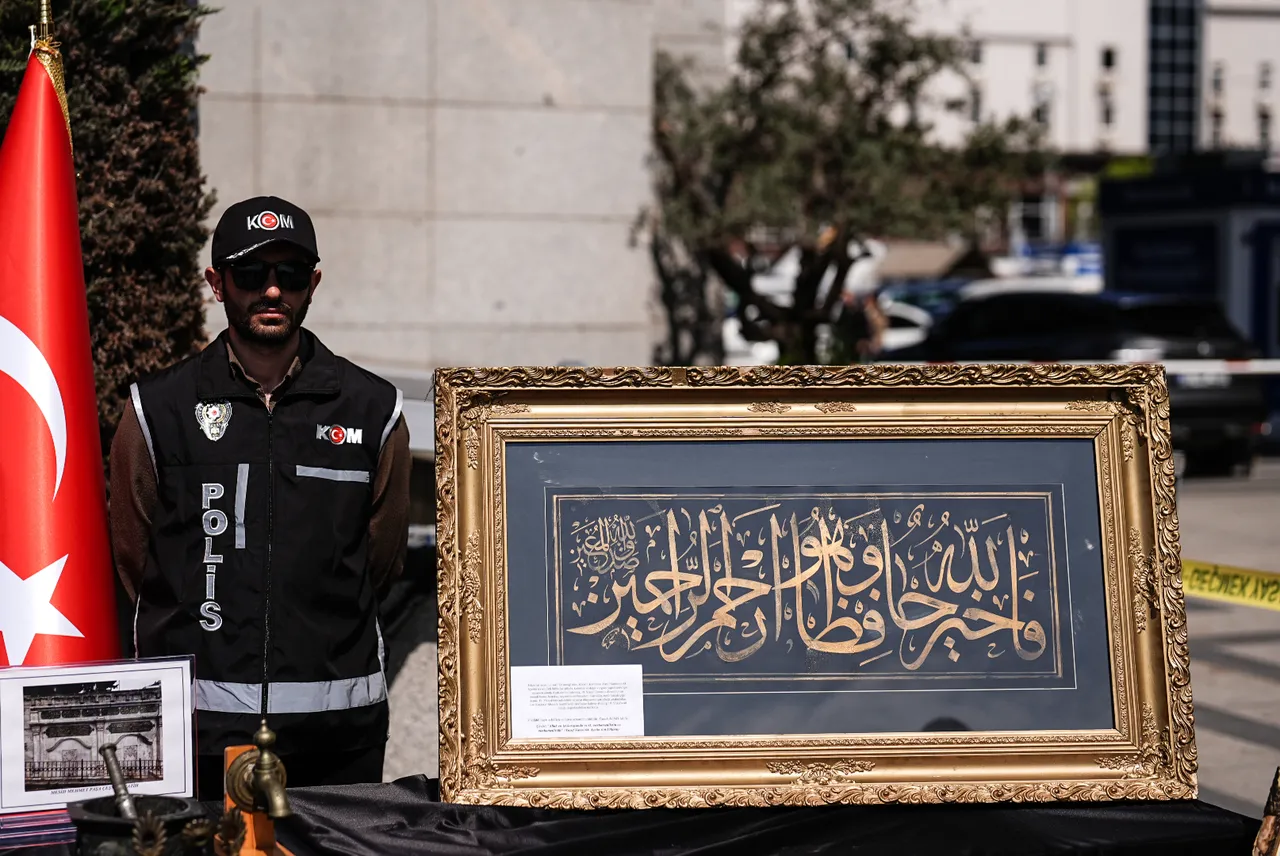 Osmanlı ve Bizans dönemine ait 374 eser ele geçirildi