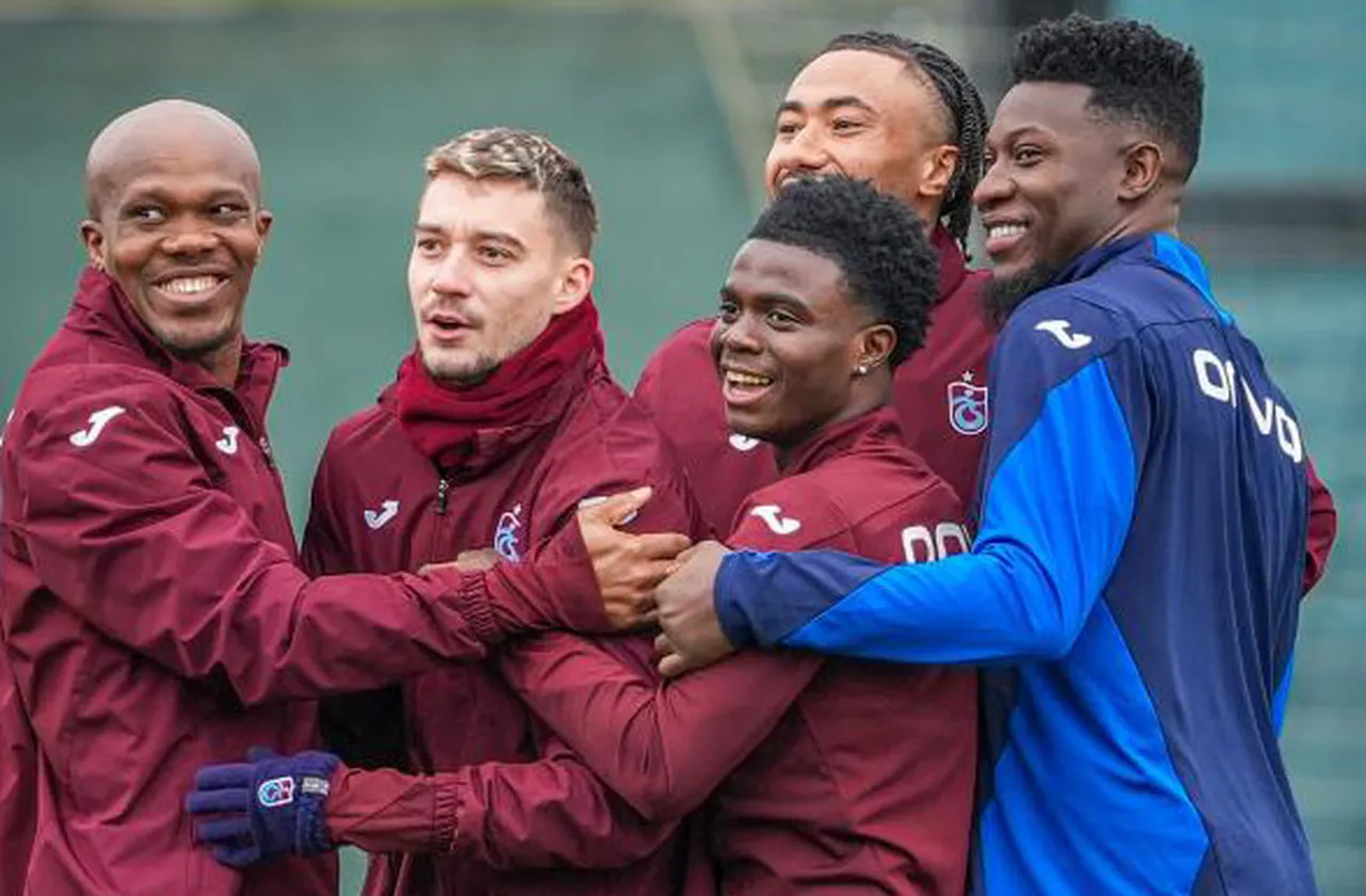 Trabzonspor, Süper Lig'de 65 puanla 3'üncü sırada yer alıyor.