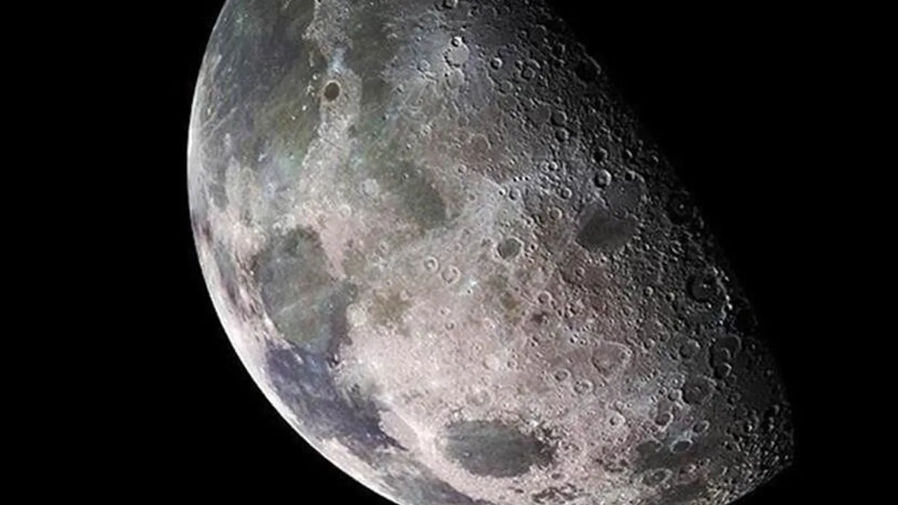 Çin'den Ay’da iki yeni keşif! Uluslararası Mineroloji Birliği onayladı