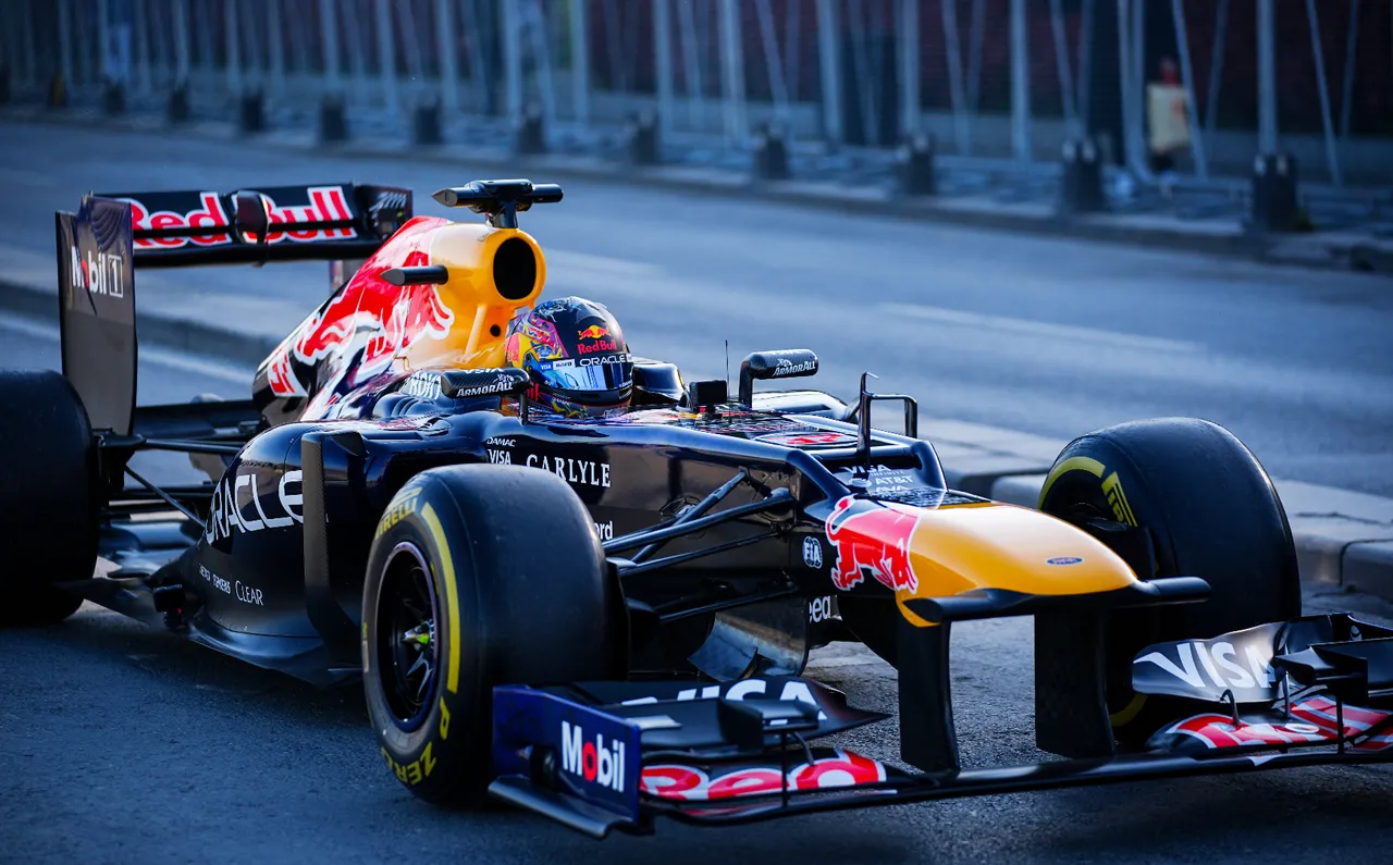 Formula 1 İstanbul sahillerinde rüzgar estirdi! Görenler bir daha dönüp baktı