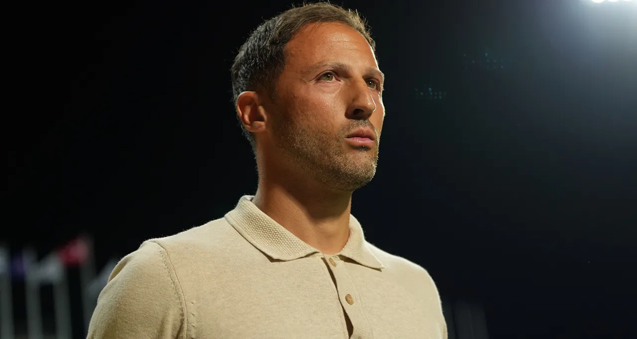 Domenico Tedesco, 2 takıma karşı çıktığı 5 derbi maçta 3 galibiyet elde etti.