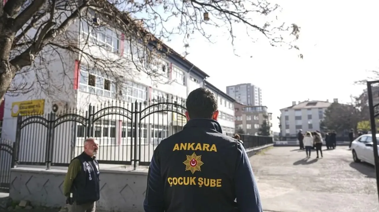 İçişleri Bakanlığı'ndan 81 ile genelge! Okullarda yeni dönem başlıyor