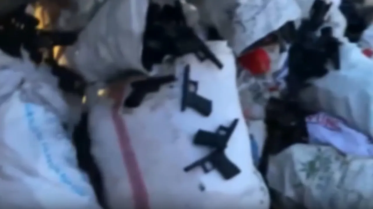 İstanbul'da büyük operasyon! Toprak altından binlerce silah parçası çıktı