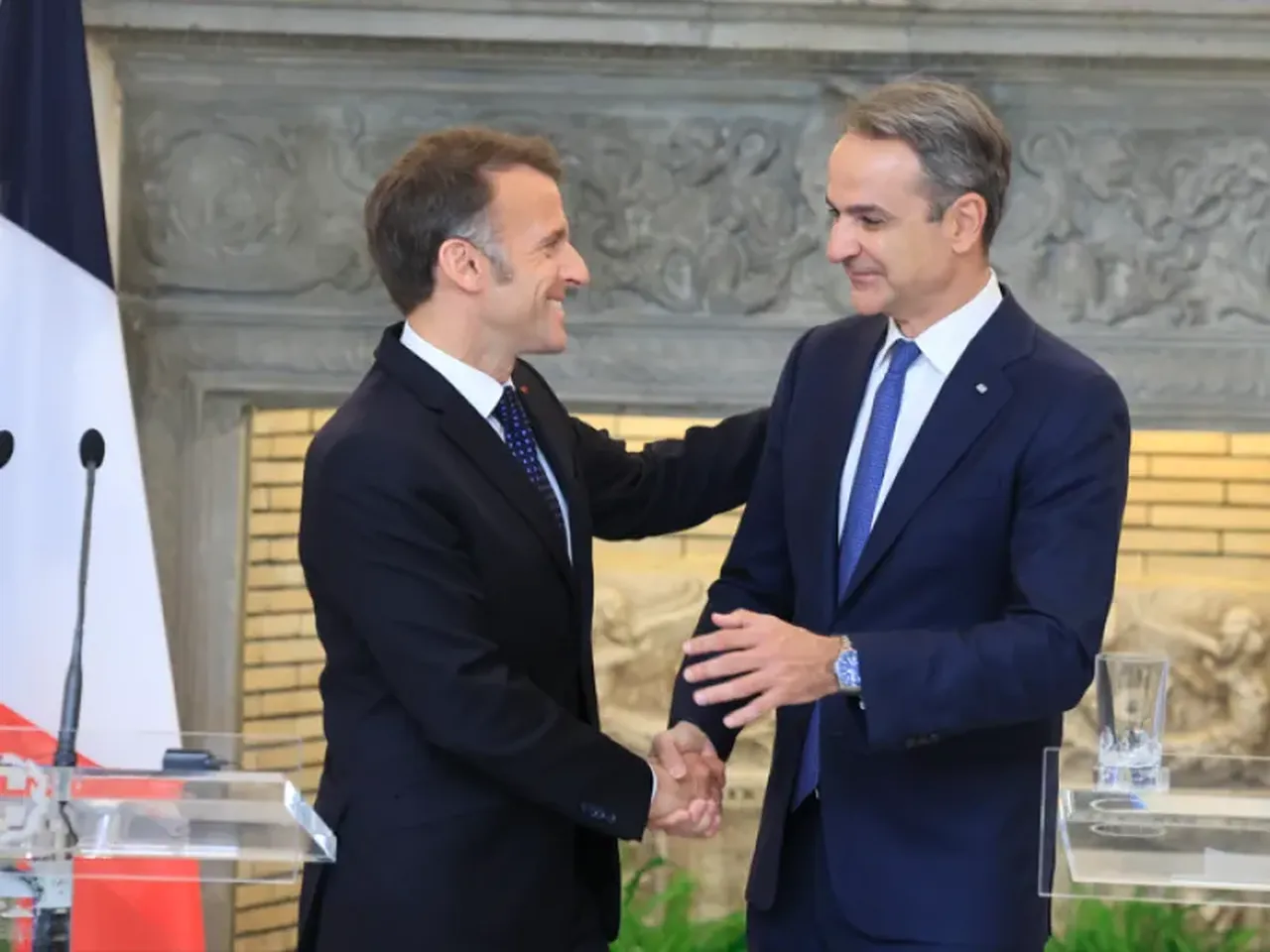 Komşuda NATOyu aşan skandal imza! Macron neden 2020 üzerinden Türkiyeyi hedef aldı?