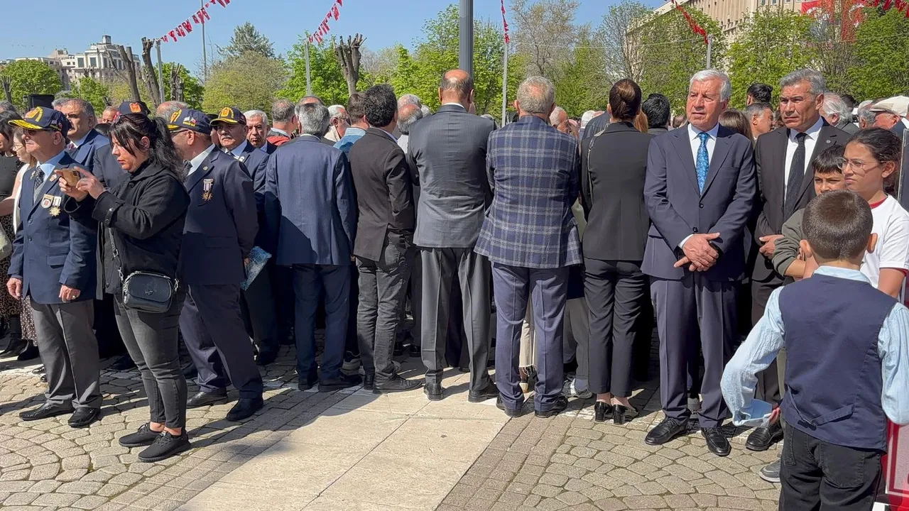 Mehter düşmanı il başkanı çark etti: Klasik bir CHP vakası