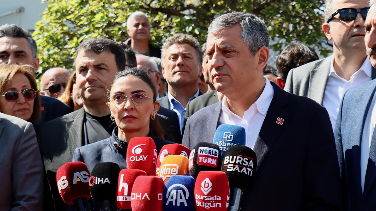 Özel, tutuklu başkanları ziyaret etti: Silivri'de bir tek Yalım ile görüşmedi