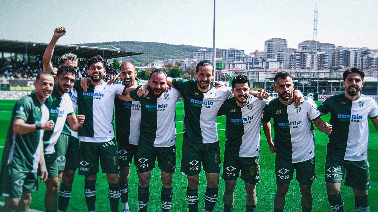 Bursaspor şampiyonluk kupasına kavuştu
