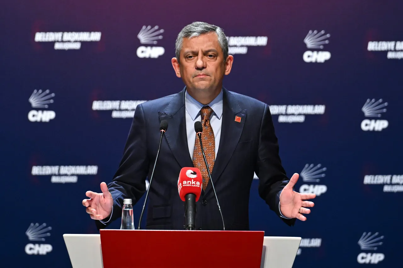 CHP çıkış arıyor! İhraç edilenlere af kararı PM'de ele alınacak