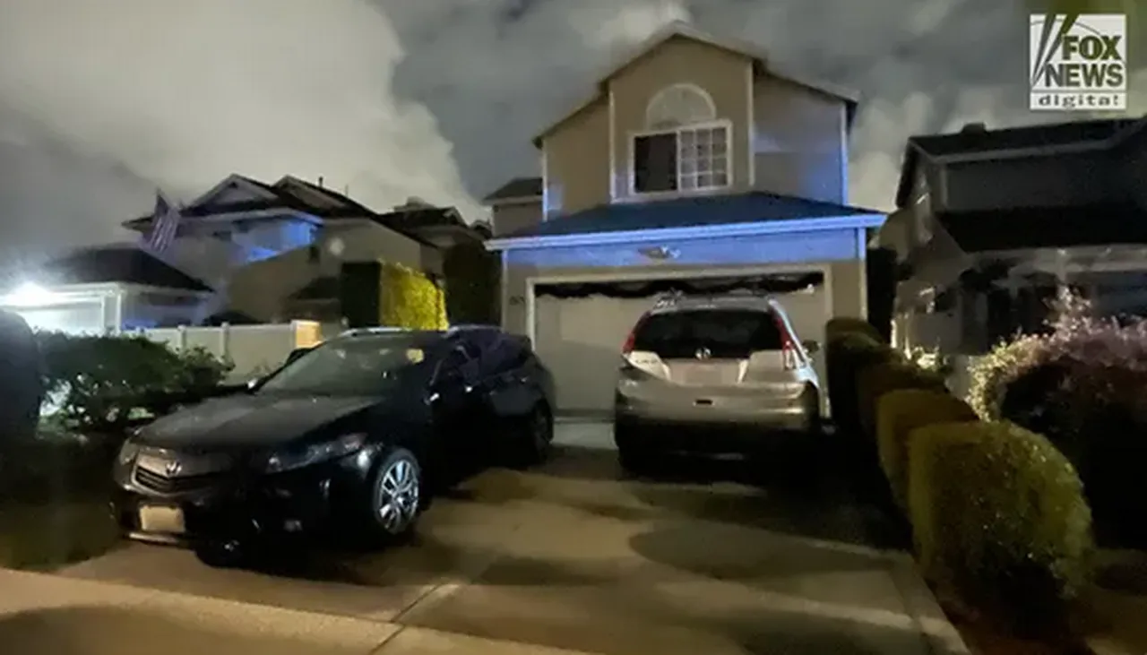 Kaliforniya’nın Torrance kentinde bulunan bir evin, 25 Nisan 2026’da Washington DC’deki Beyaz Saray Muhabirleri Yemeği’nde silahlı saldırıyı gerçekleştirdiği öne sürülen Cole Allen’ın ikametgahı olduğu bildirildi.