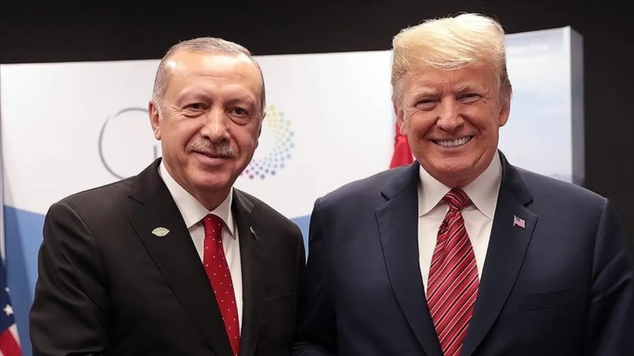 Cumhurbaşkanı Erdoğan'dan Trump'a geçmiş olsun telefonu 