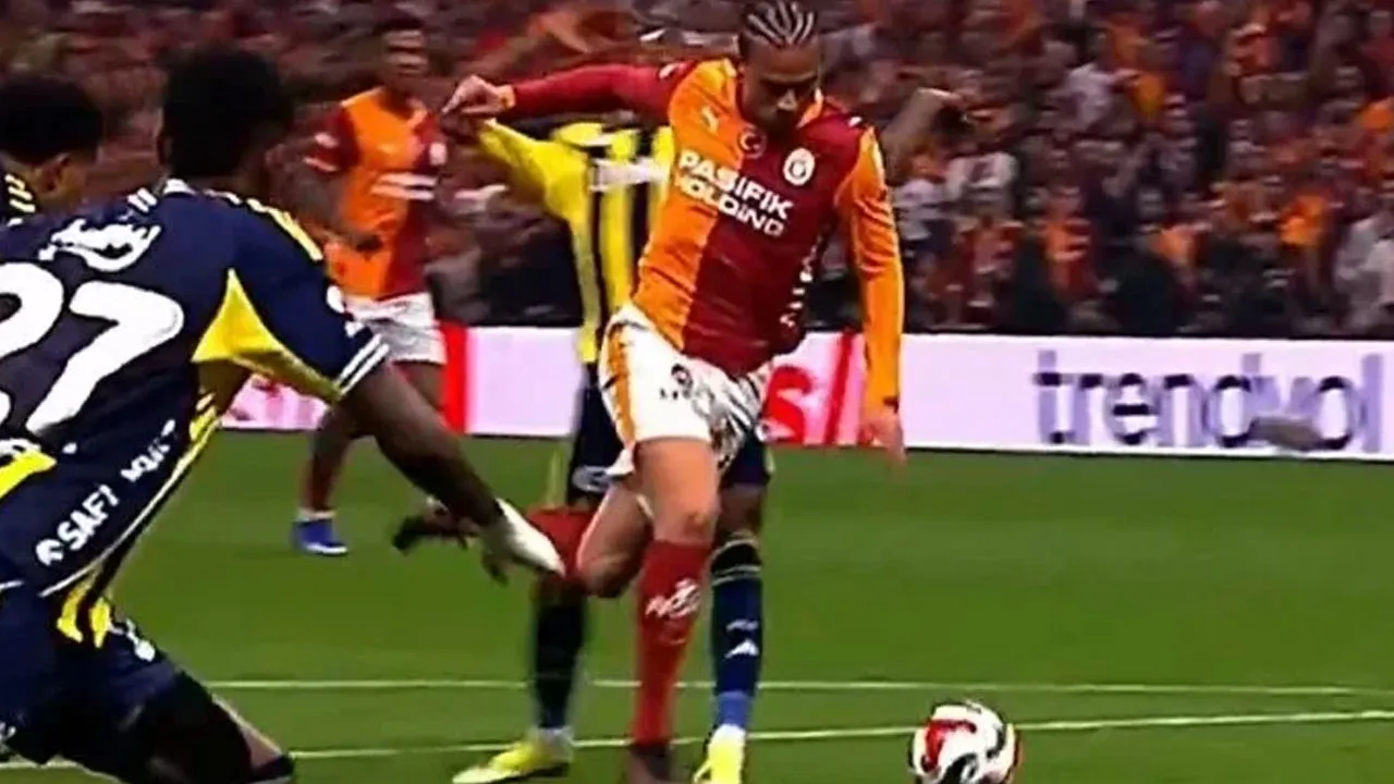 Galatasaray penaltı bekledi, Fenerbahçeli yıldız cezalı duruma düştü