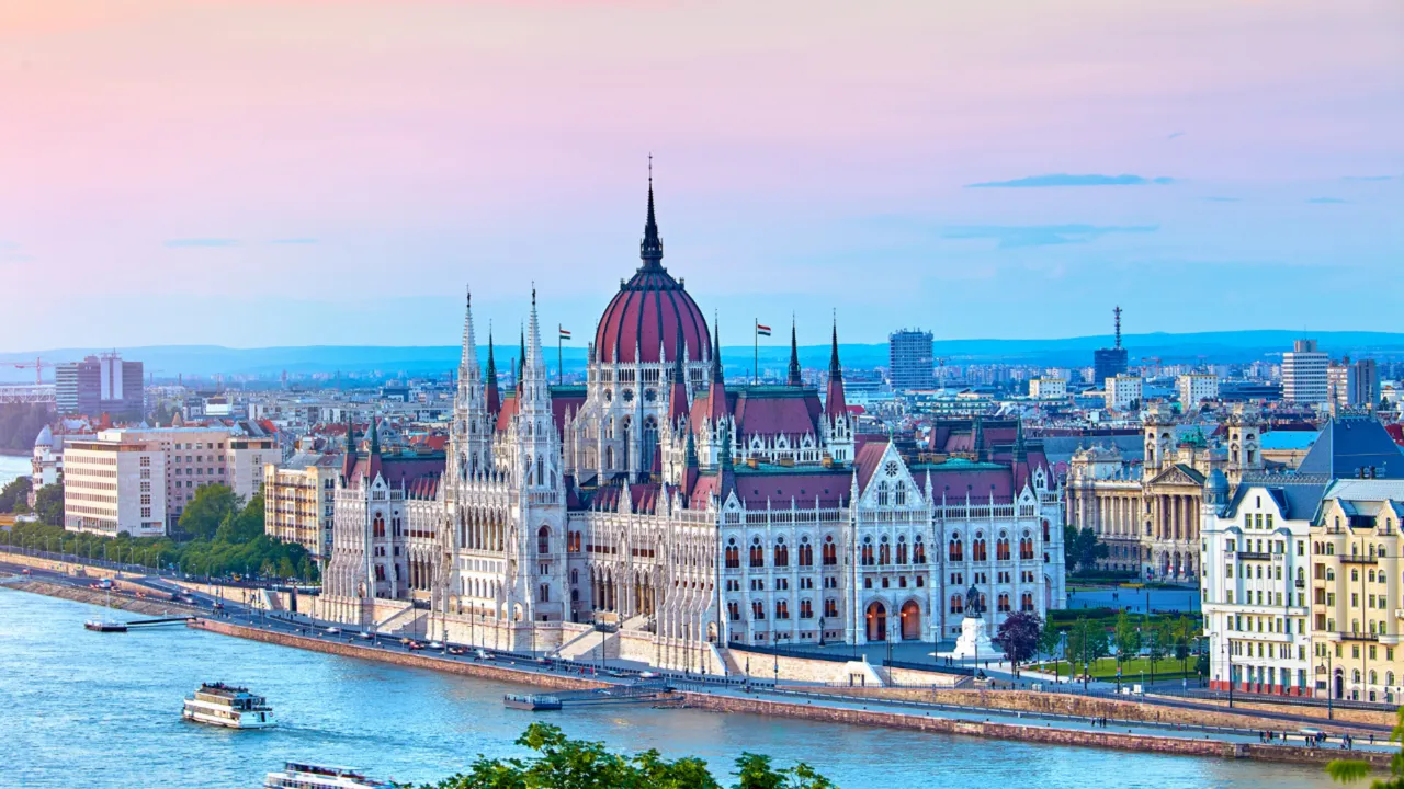 Şehirleri karış karış keşfetmek isteyenler dikkat! ‘En yürünebilir şehirler’ listesi açıklandı: Listede Türkiye’den bir kent de var