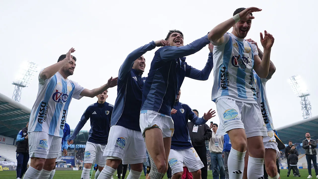 Süper Lig'e yükselecek ikinci takım son haftaya kaldı