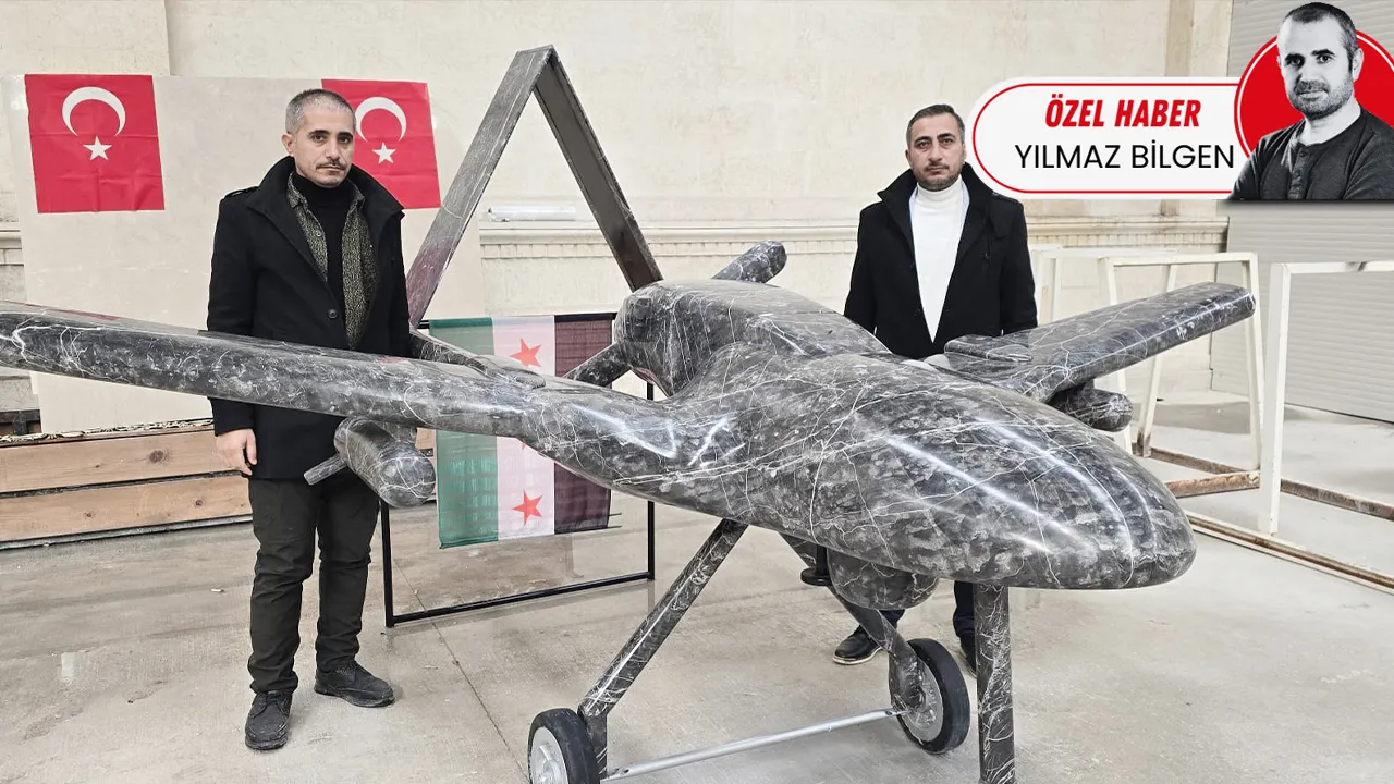 Suriyeli girişimci yaptı: Bayraktar SİHA'nın mermerden maketi