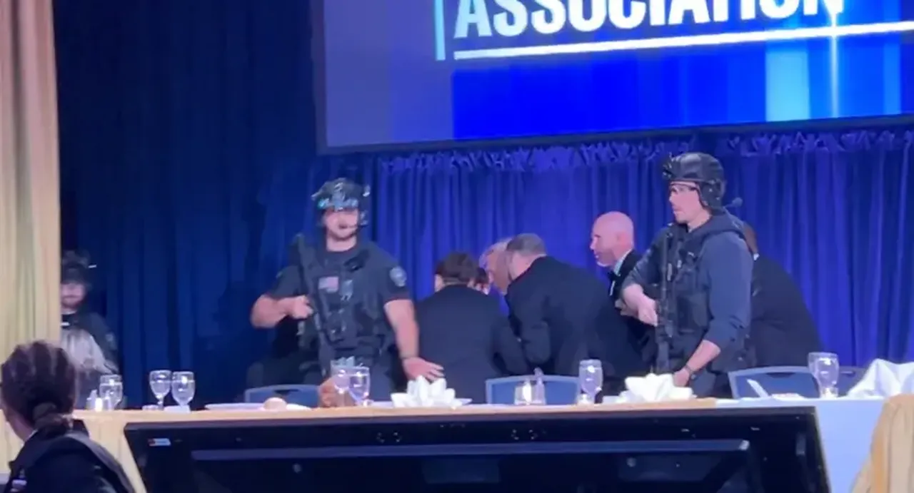 Trump’ın katıldığı yemekte silah sesleri yükseldi! Başkanı apar topar tahliye ettiler