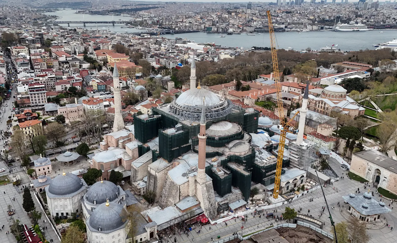 Ayasofya Camii kubbesinde kritik aşama: Korumaya alındı!