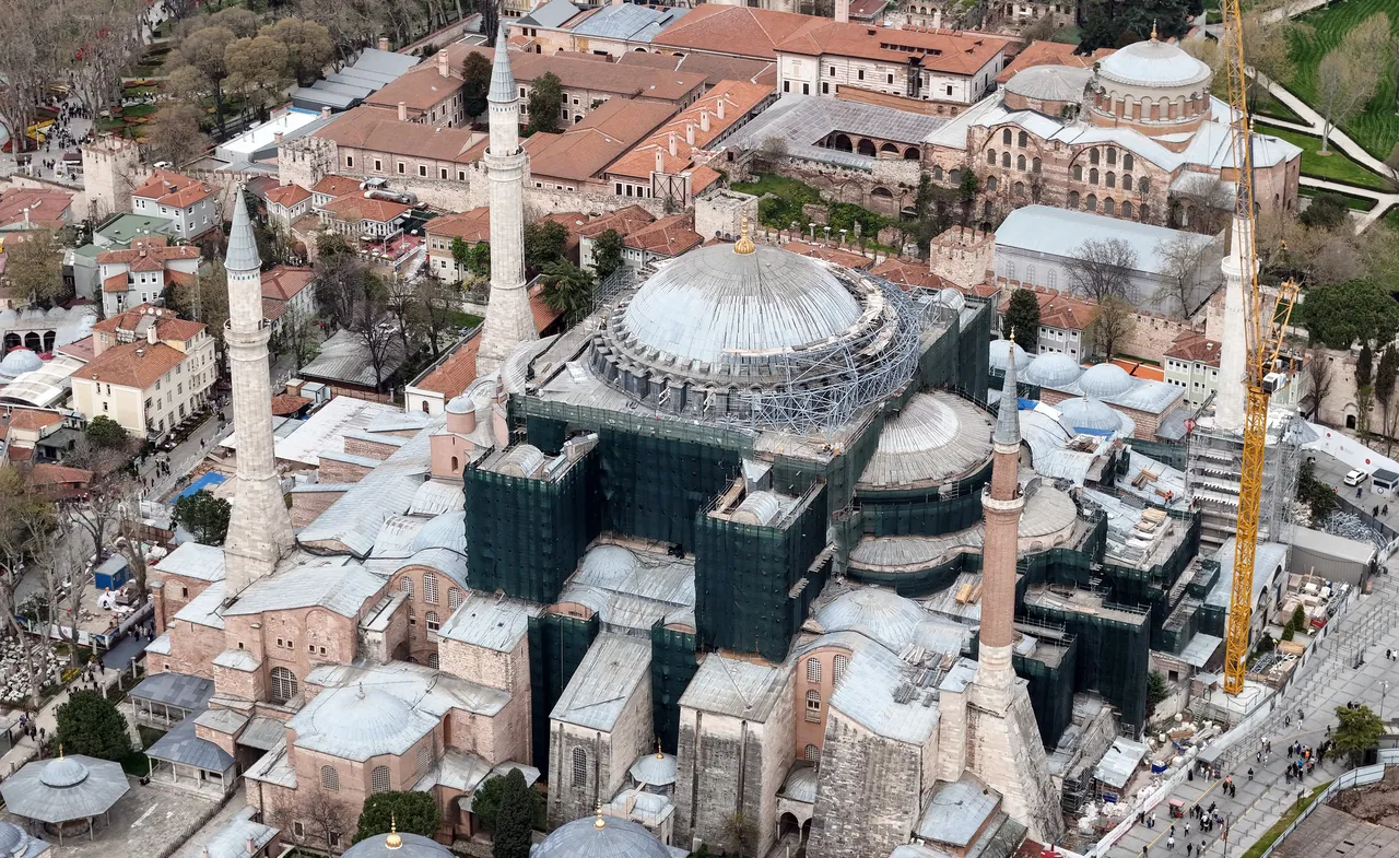 Ayasofya Camii kubbesinde kritik aşama: Korumaya alındı!